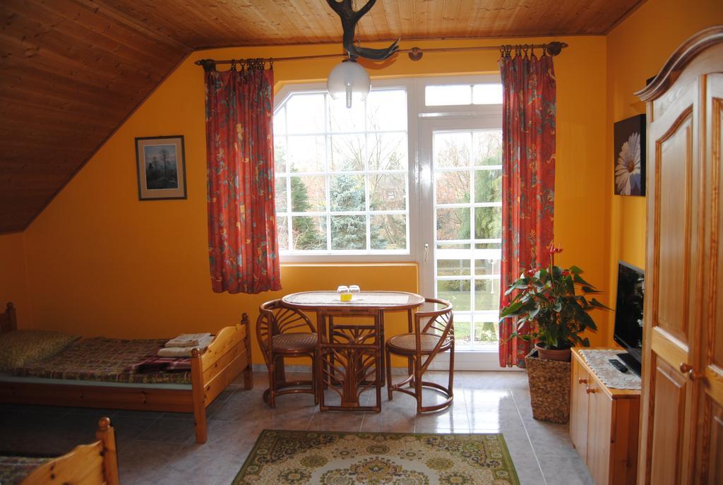 Villa Hedi Dunakiliti Extérieur photo