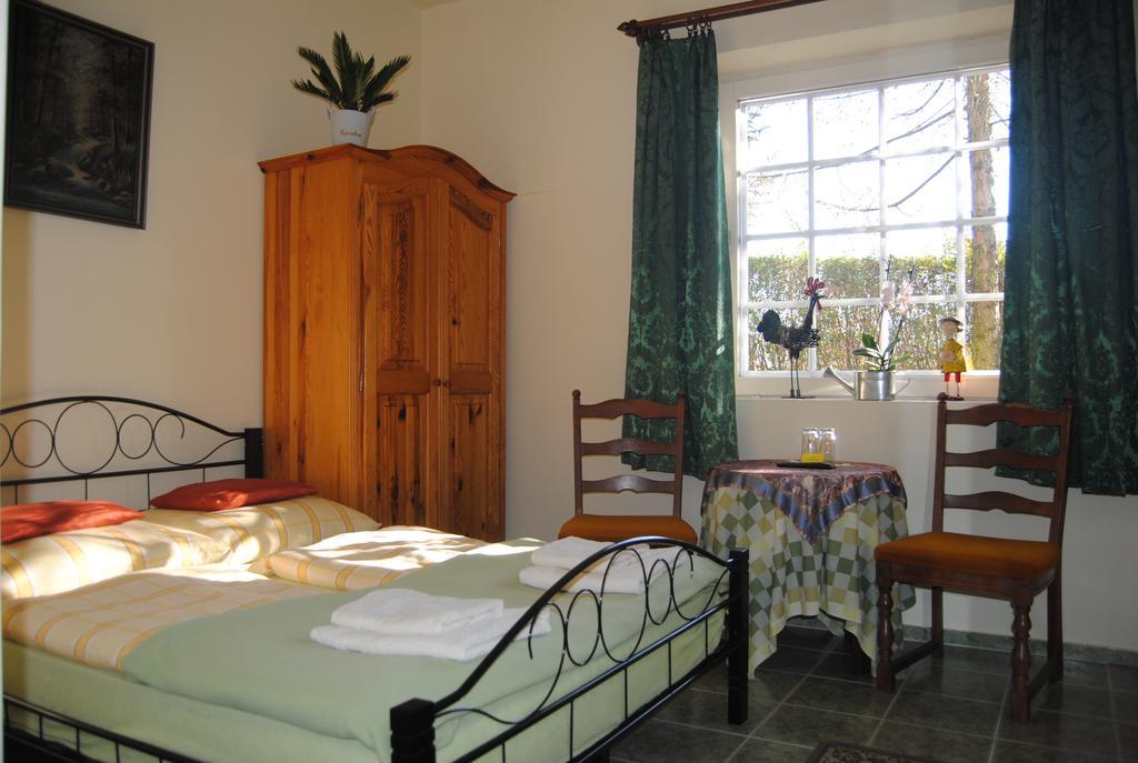 Villa Hedi Dunakiliti Extérieur photo
