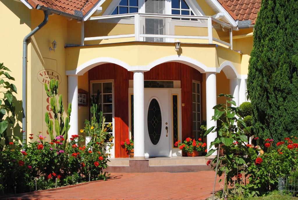 Villa Hedi Dunakiliti Extérieur photo