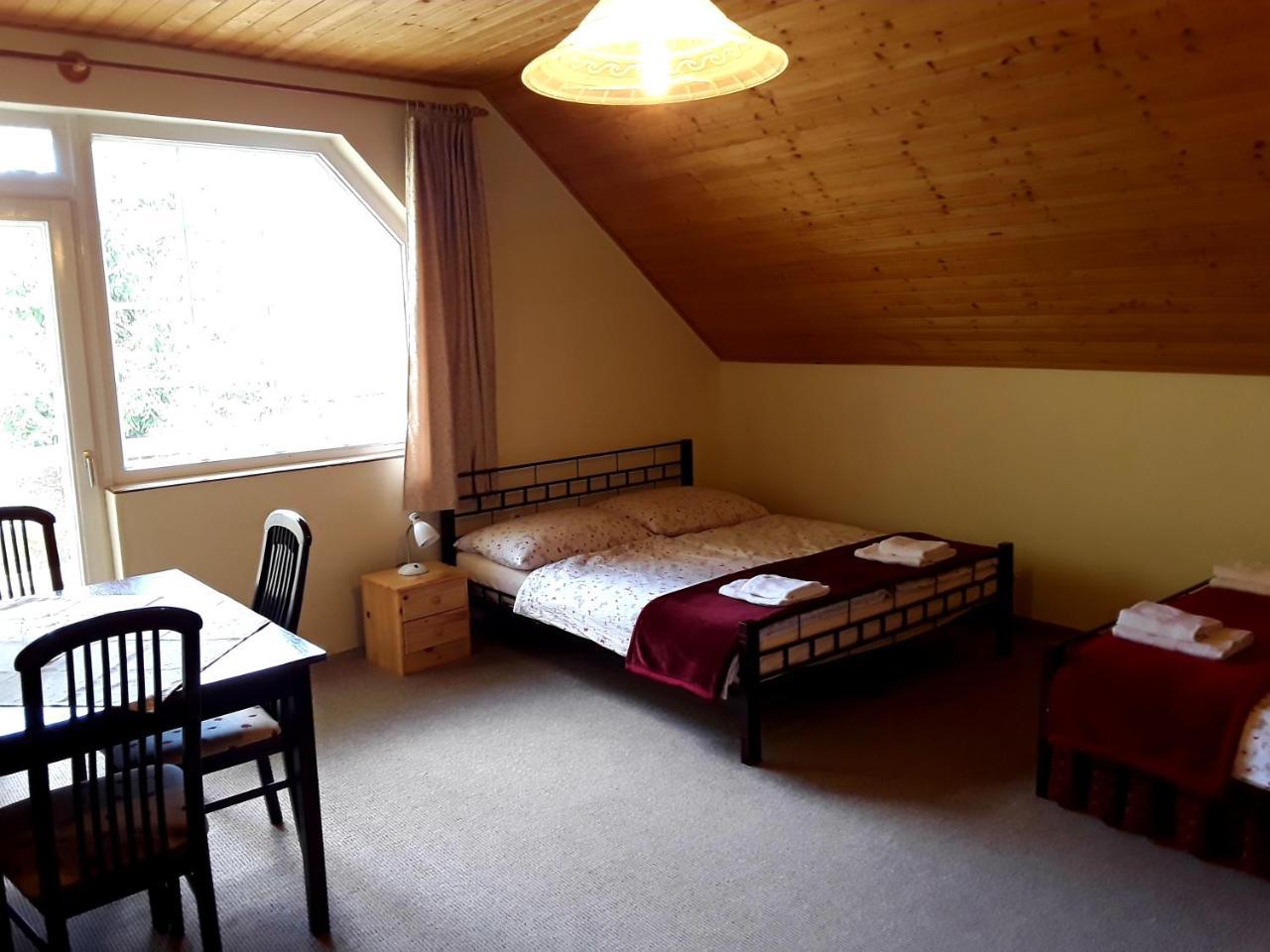 Villa Hedi Dunakiliti Extérieur photo